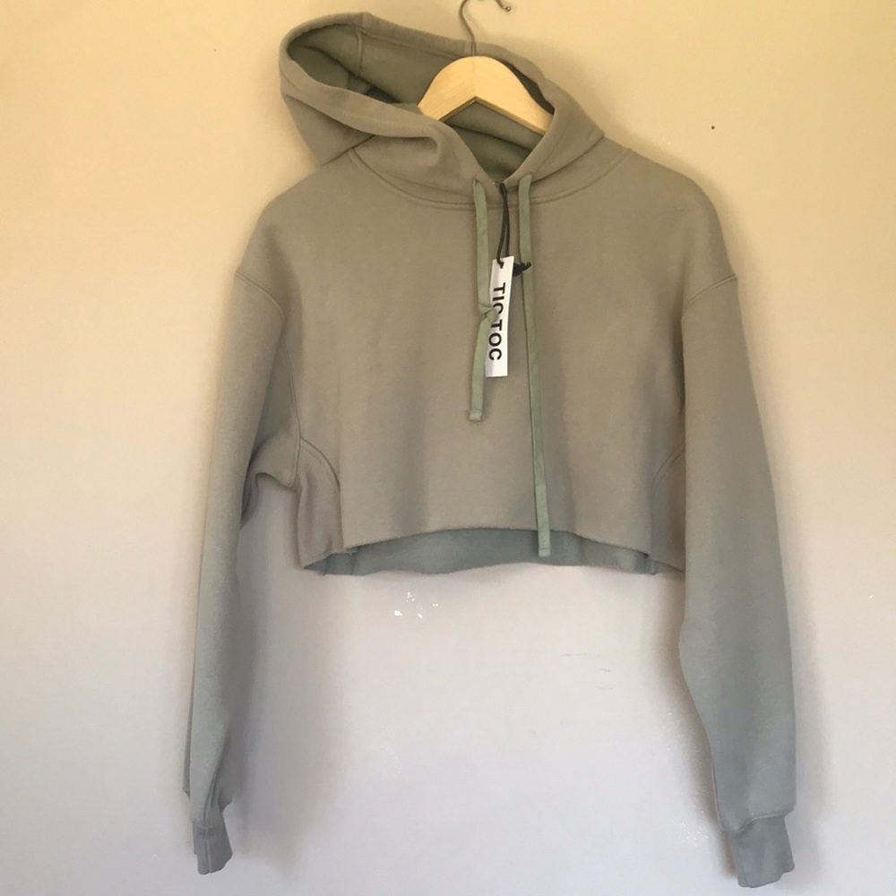 Super cropped fleece hooded jacket — light grey/sage green color NWT